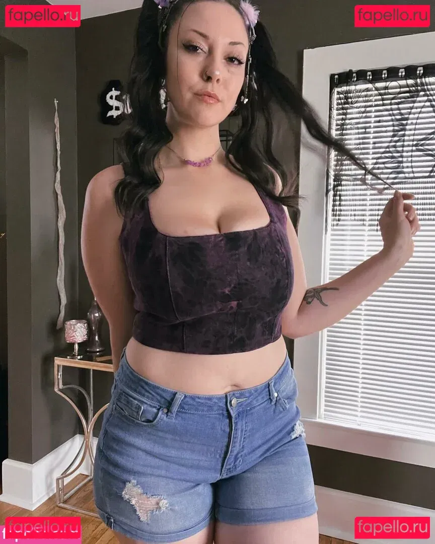 Vanessa Hughes Onlyfans Photo Gallery 