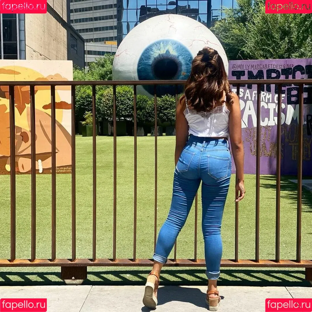 Valerie Saint-Claire Onlyfans Photo Gallery 