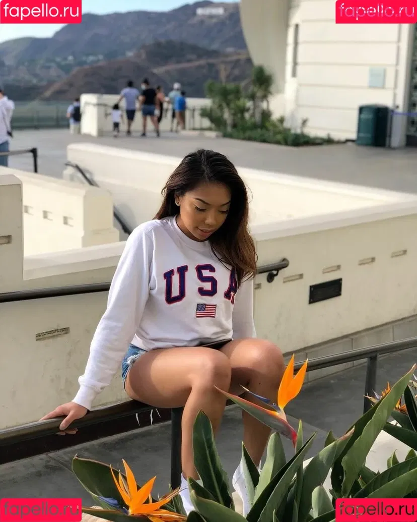 Valerie Saint-Claire Onlyfans Photo Gallery 
