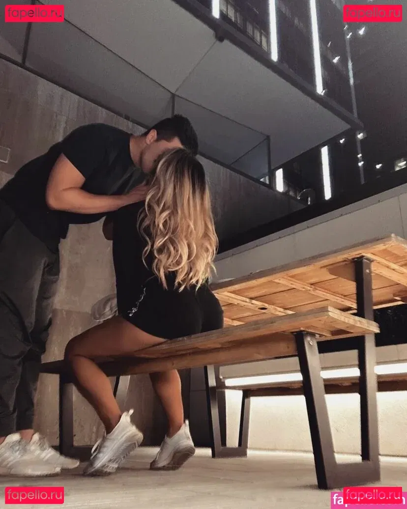 Valerie Saint-Claire Onlyfans Photo Gallery 