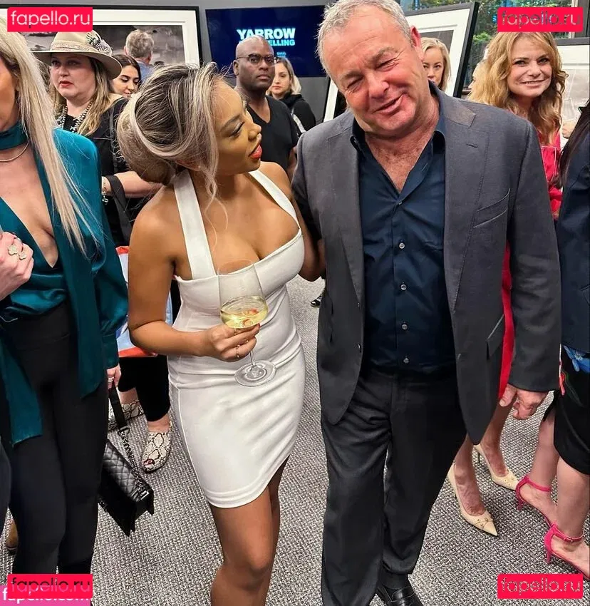 Valerie Saint-Claire Onlyfans Photo Gallery 