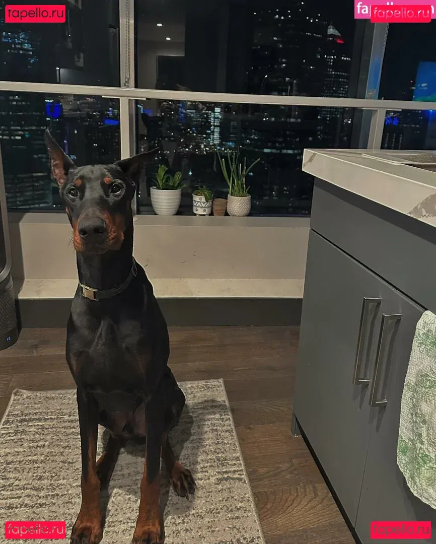 Valerie Saint-Claire Onlyfans Photo Gallery 