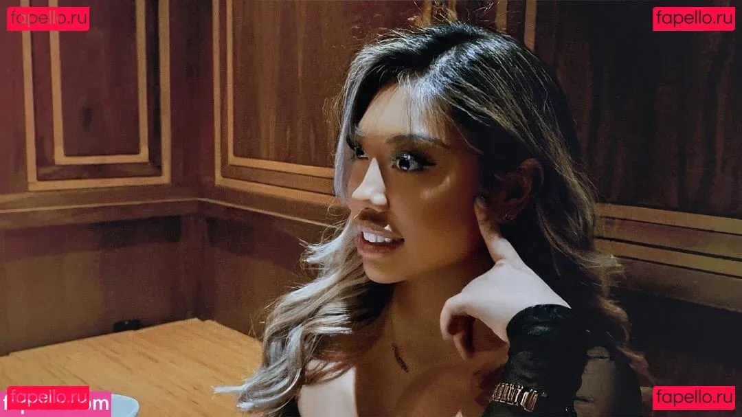 Valerie Saint-Claire Onlyfans Photo Gallery 