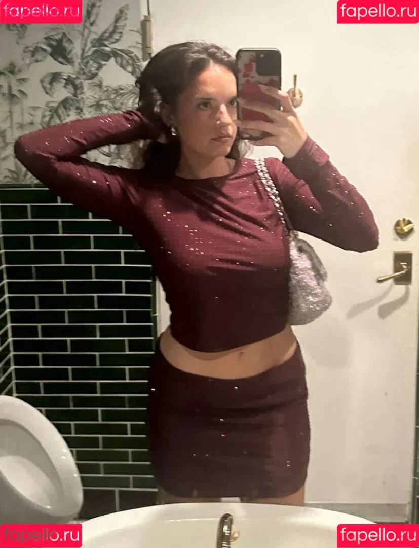 Natalie Mariduena Onlyfans Photo Gallery 