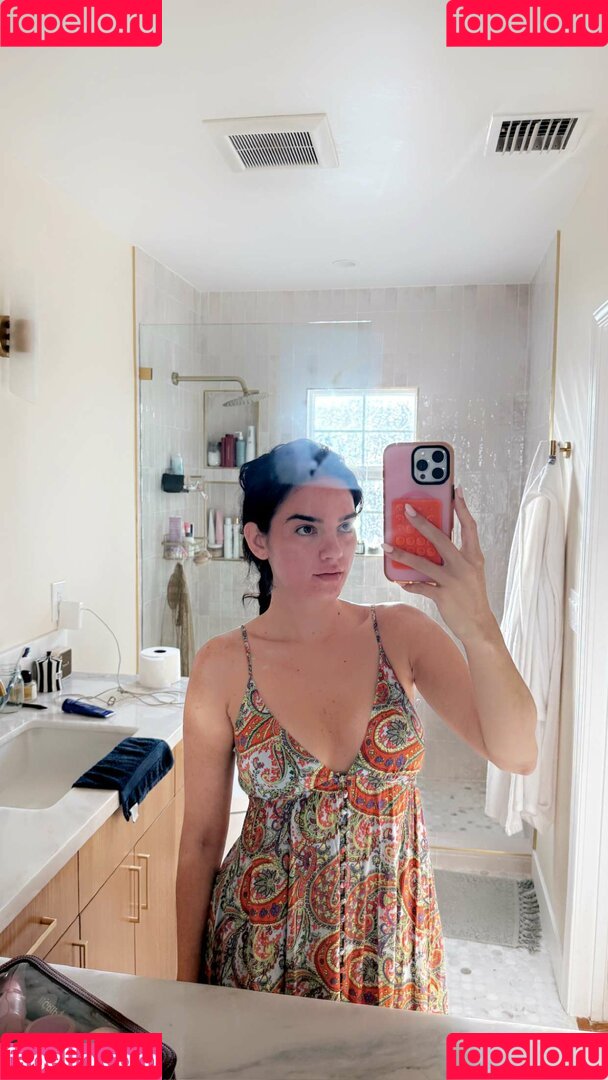 Natalie Mariduena Onlyfans Photo Gallery 