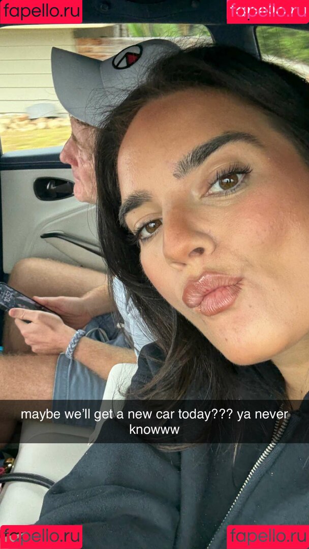 Natalie Mariduena Onlyfans Photo Gallery 