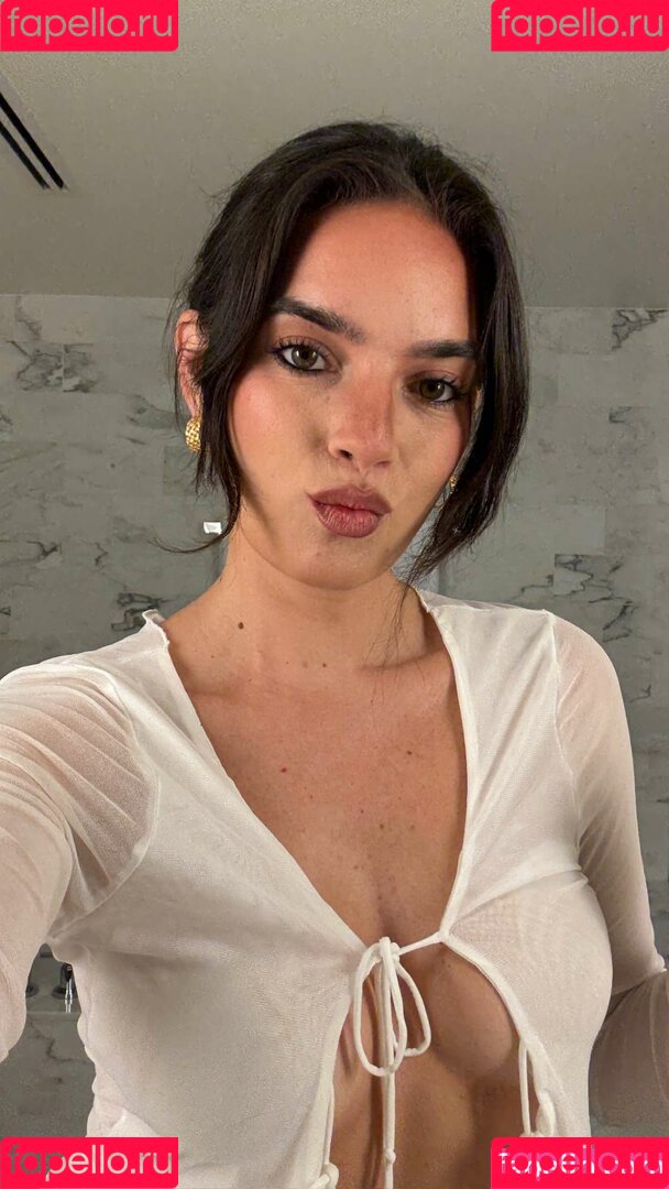 Natalie Mariduena Onlyfans Photo Gallery 