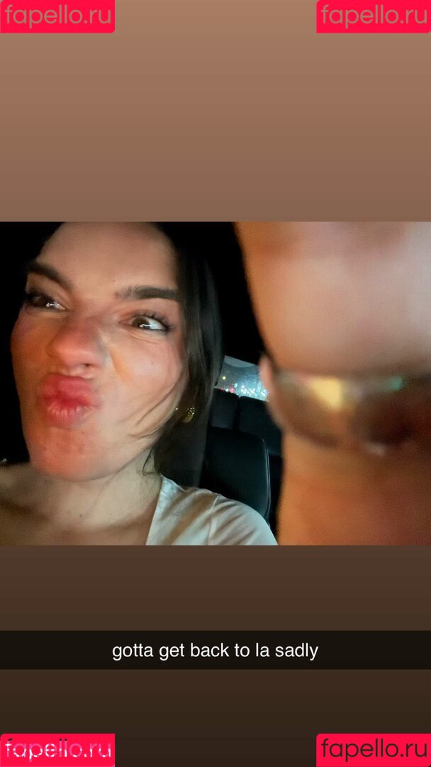 Natalie Mariduena Onlyfans Photo Gallery 