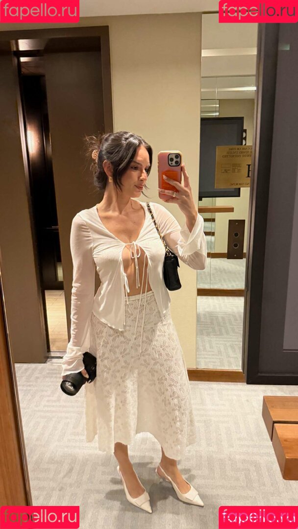 Natalie Mariduena Onlyfans Photo Gallery 