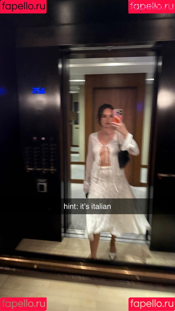 Natalie Mariduena Onlyfans Photo Gallery 