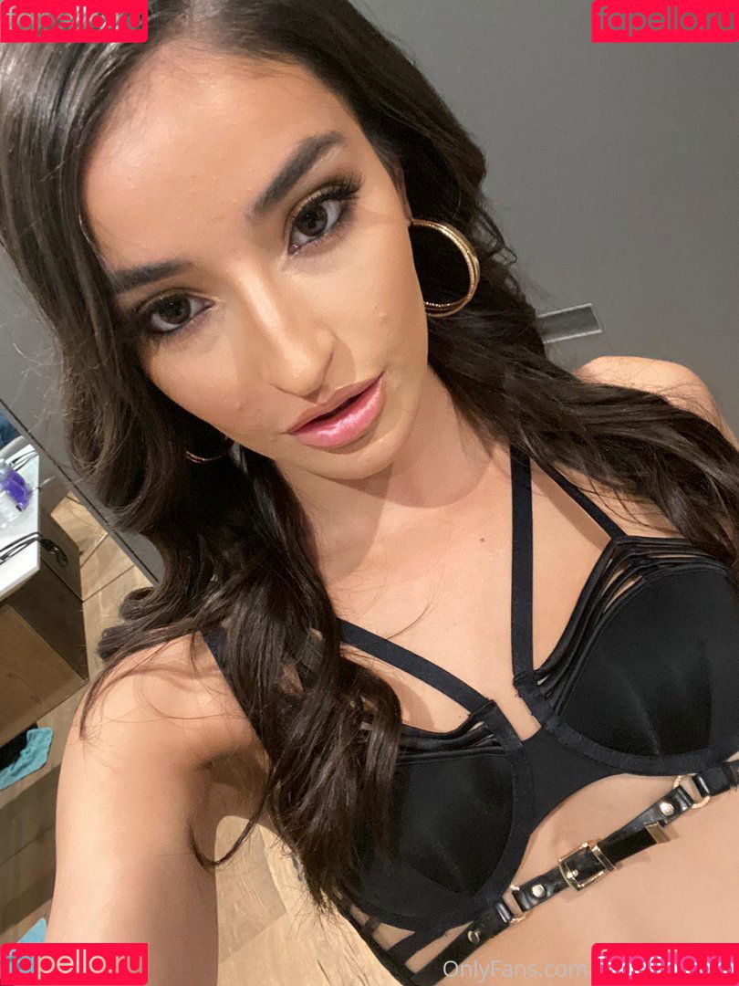 emileexo Onlyfans Photo Gallery 