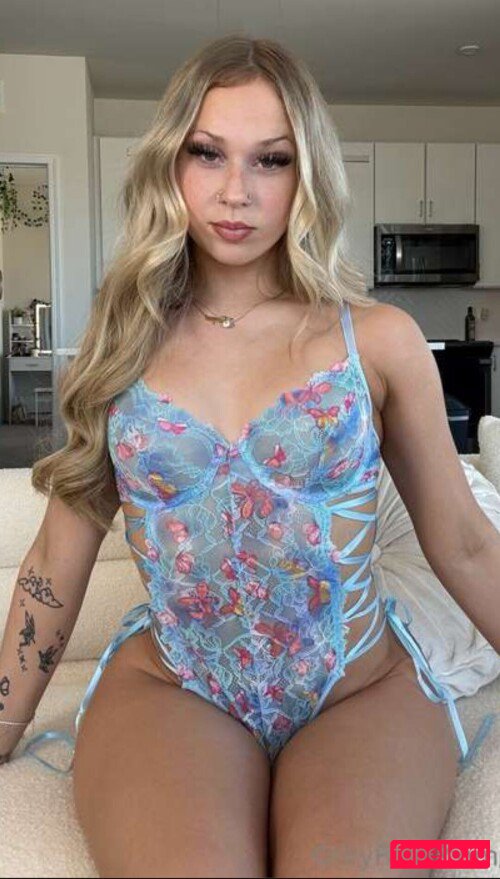 emileexo Nude Onlyfans Photo 9