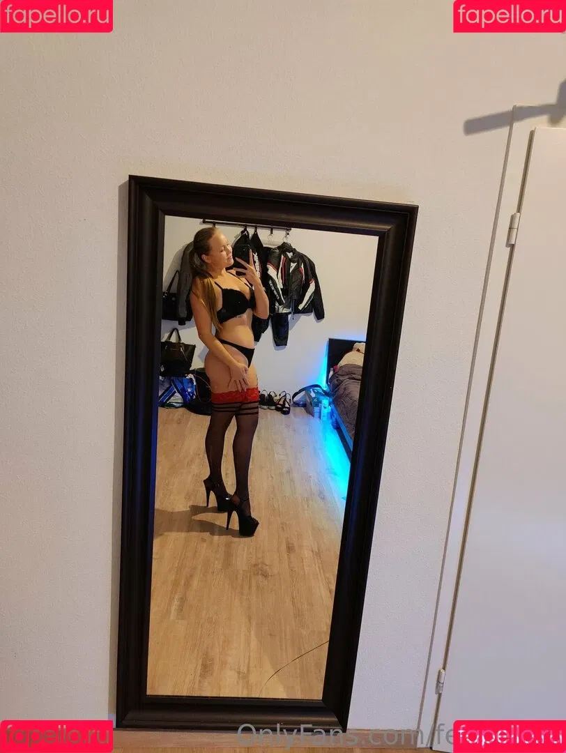 Feuerrose Onlyfans Photo Gallery 