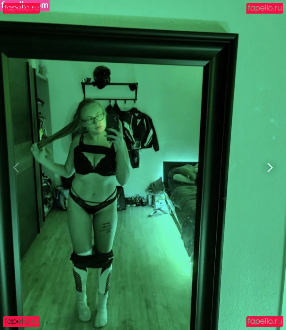 Feuerrose Onlyfans Photo Gallery 