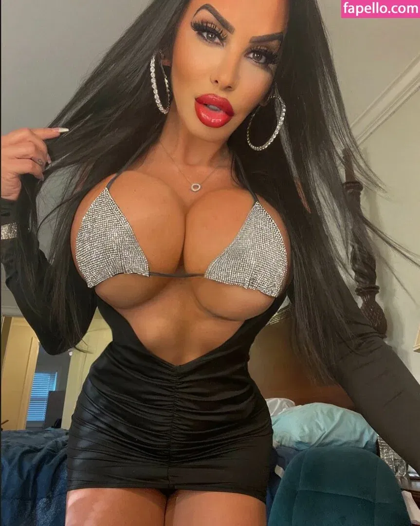 Ellys Angela Onlyfans Photo Gallery 