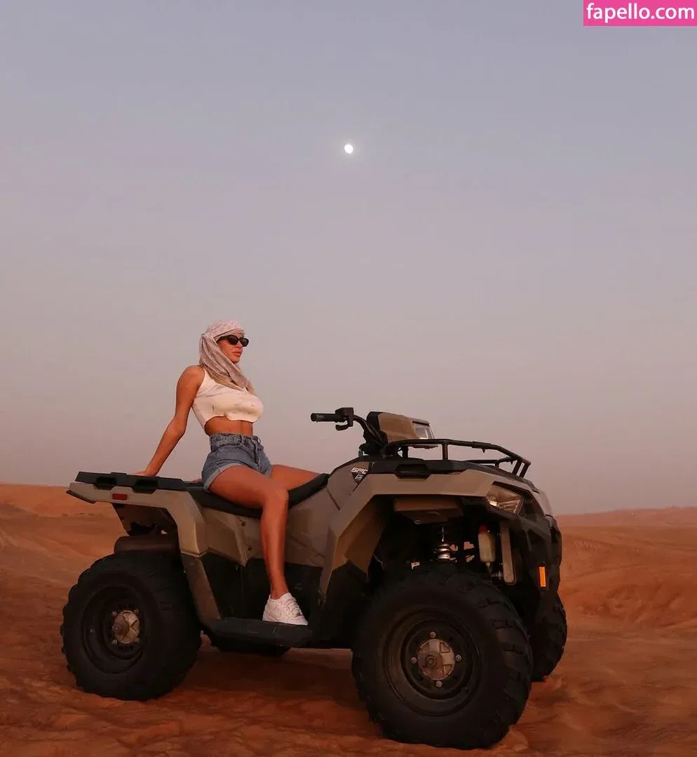 Ema Karter Onlyfans Photo Gallery 