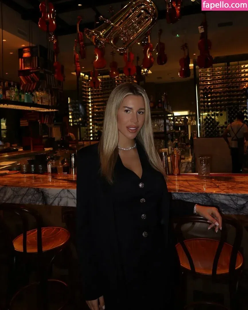 Ema Karter Onlyfans Photo Gallery 