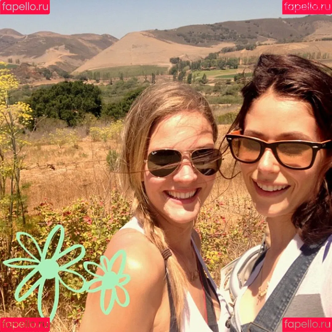Amanda Crew Onlyfans Photo Gallery 