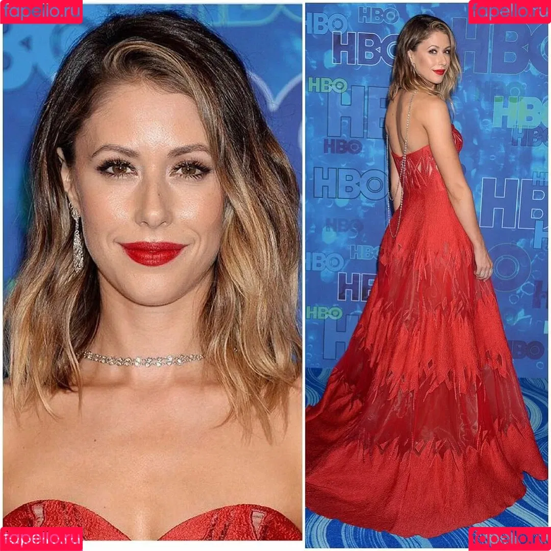 Amanda Crew Onlyfans Photo Gallery 