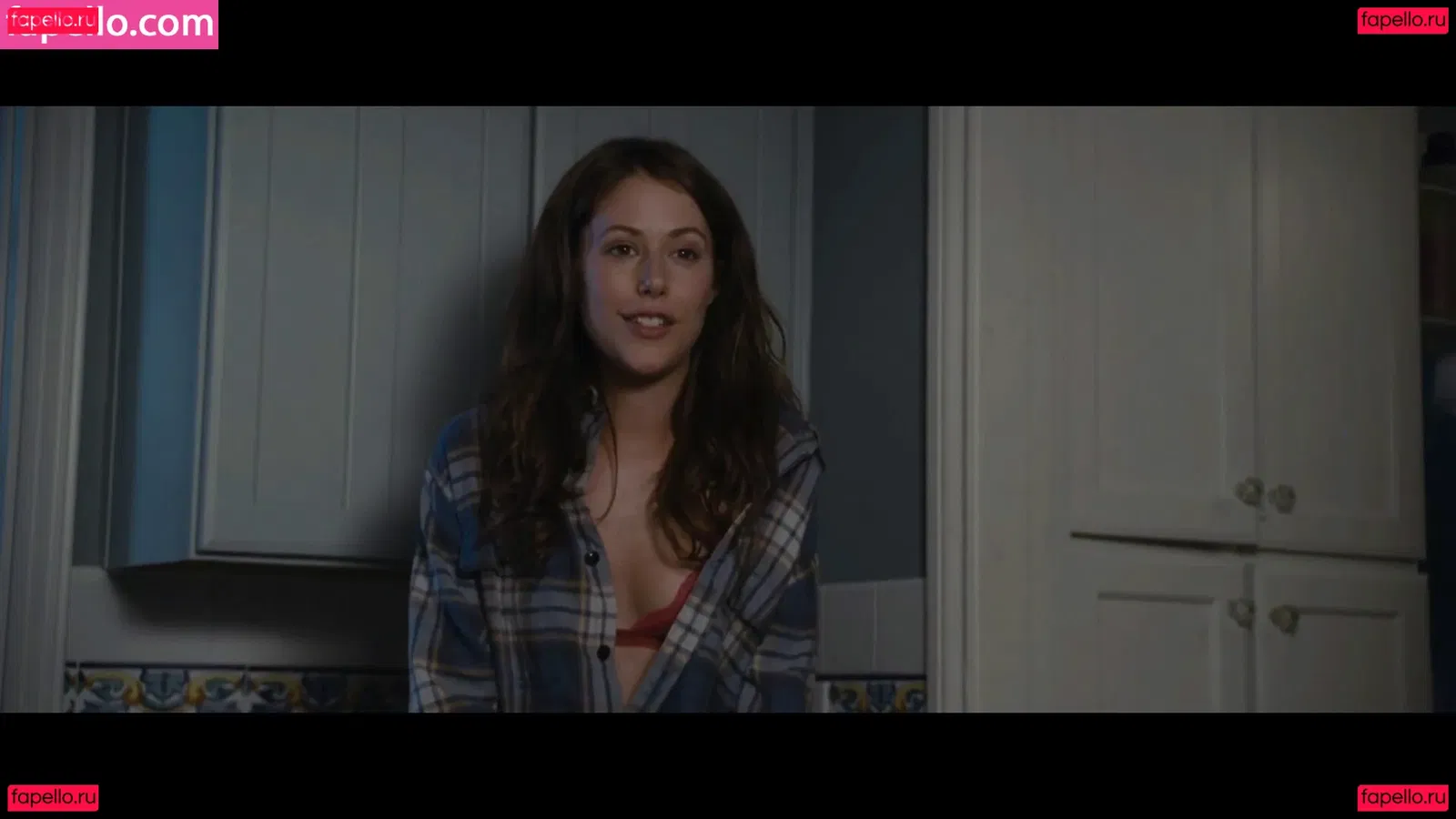 Amanda Crew Onlyfans Photo Gallery 