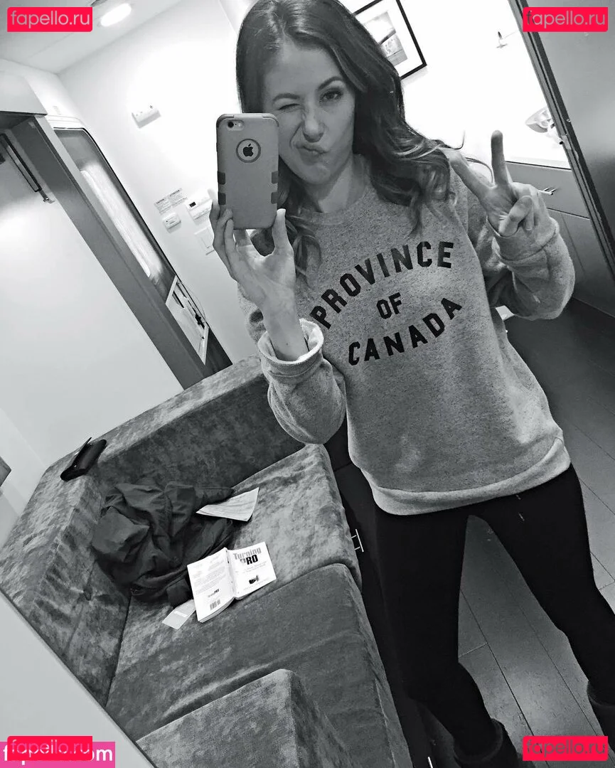 Amanda Crew Onlyfans Photo Gallery 