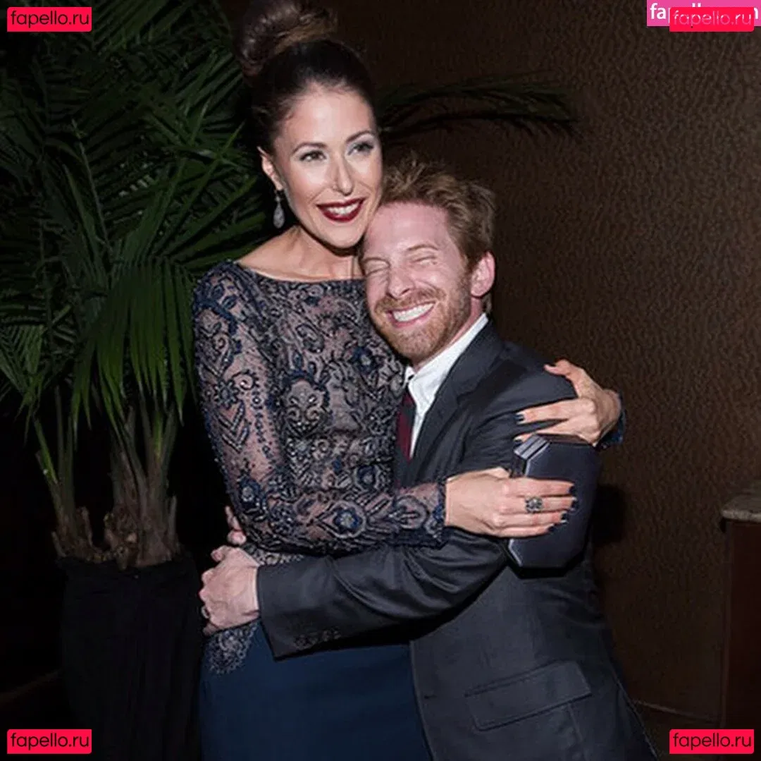 Amanda Crew Onlyfans Photo Gallery 