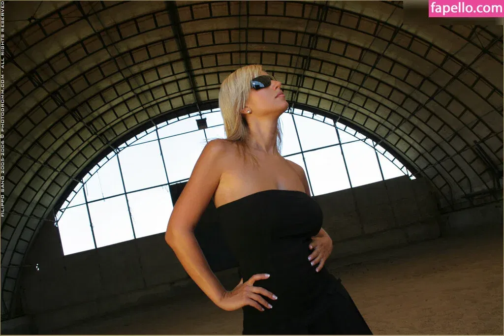 Carol Goldnerova Onlyfans Photo Gallery 