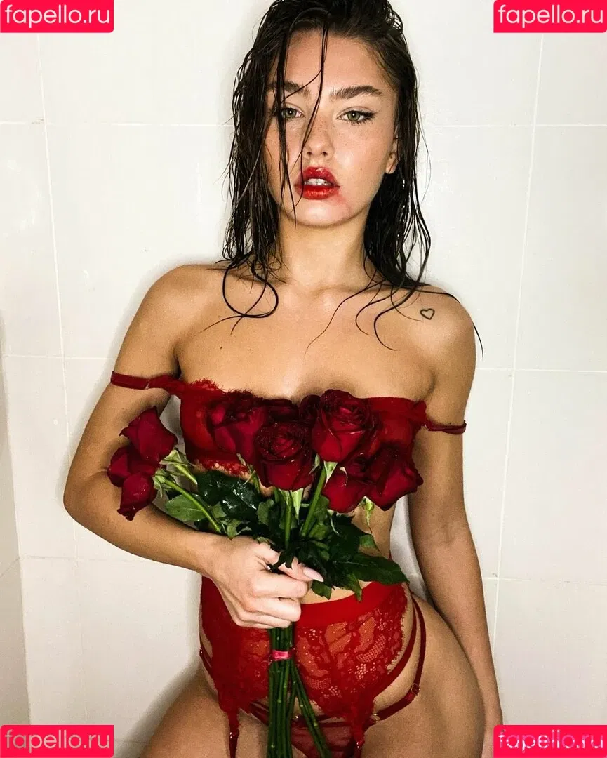 Eva Shakun Onlyfans Photo Gallery 