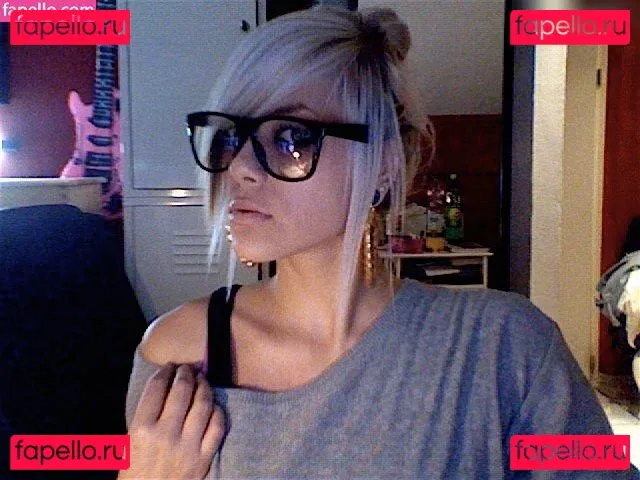 Selina Metzger Onlyfans Photo Gallery 