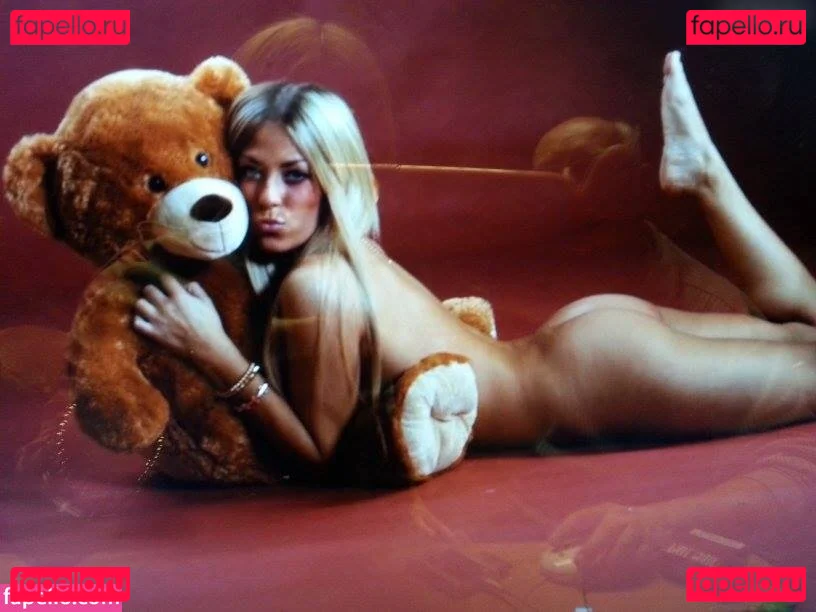 Selina Metzger Onlyfans Photo Gallery 