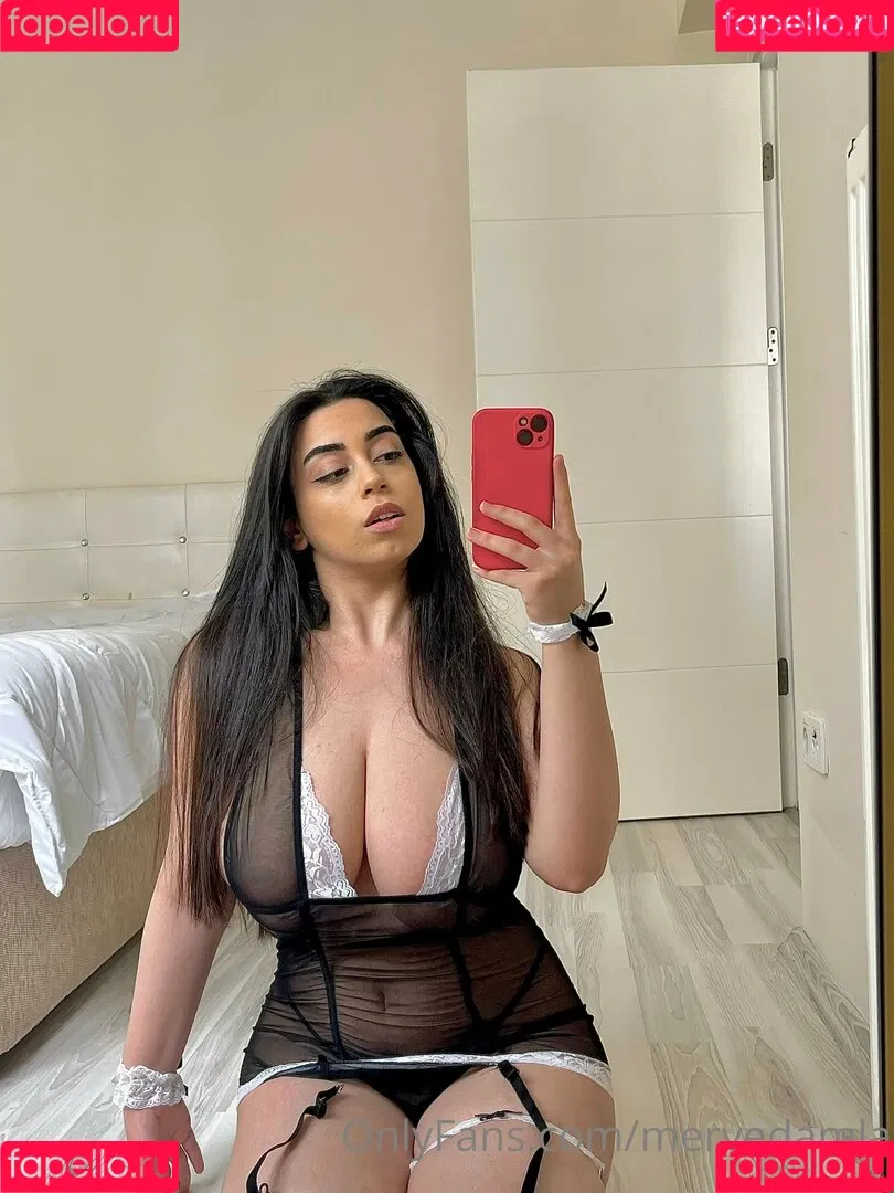 mervedamla Onlyfans Photo Gallery 