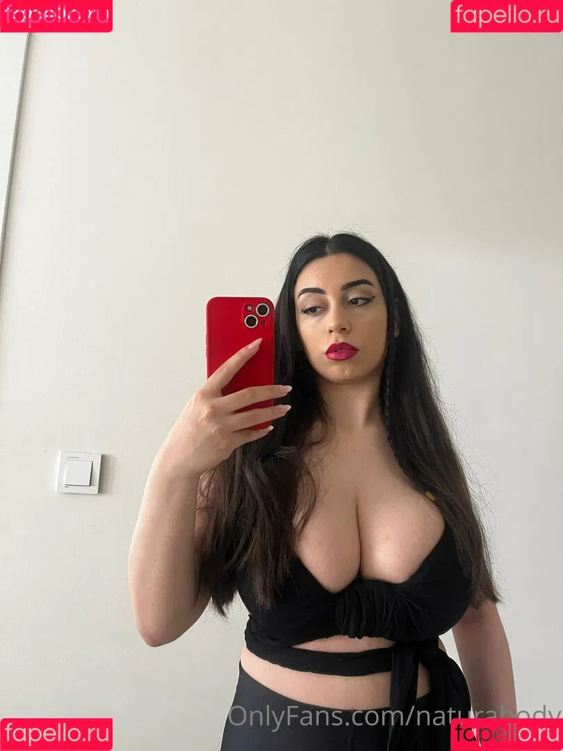 mervedamla Onlyfans Photo Gallery 