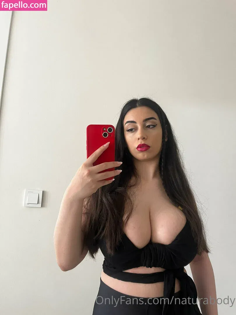 mervedamla Onlyfans Photo Gallery 