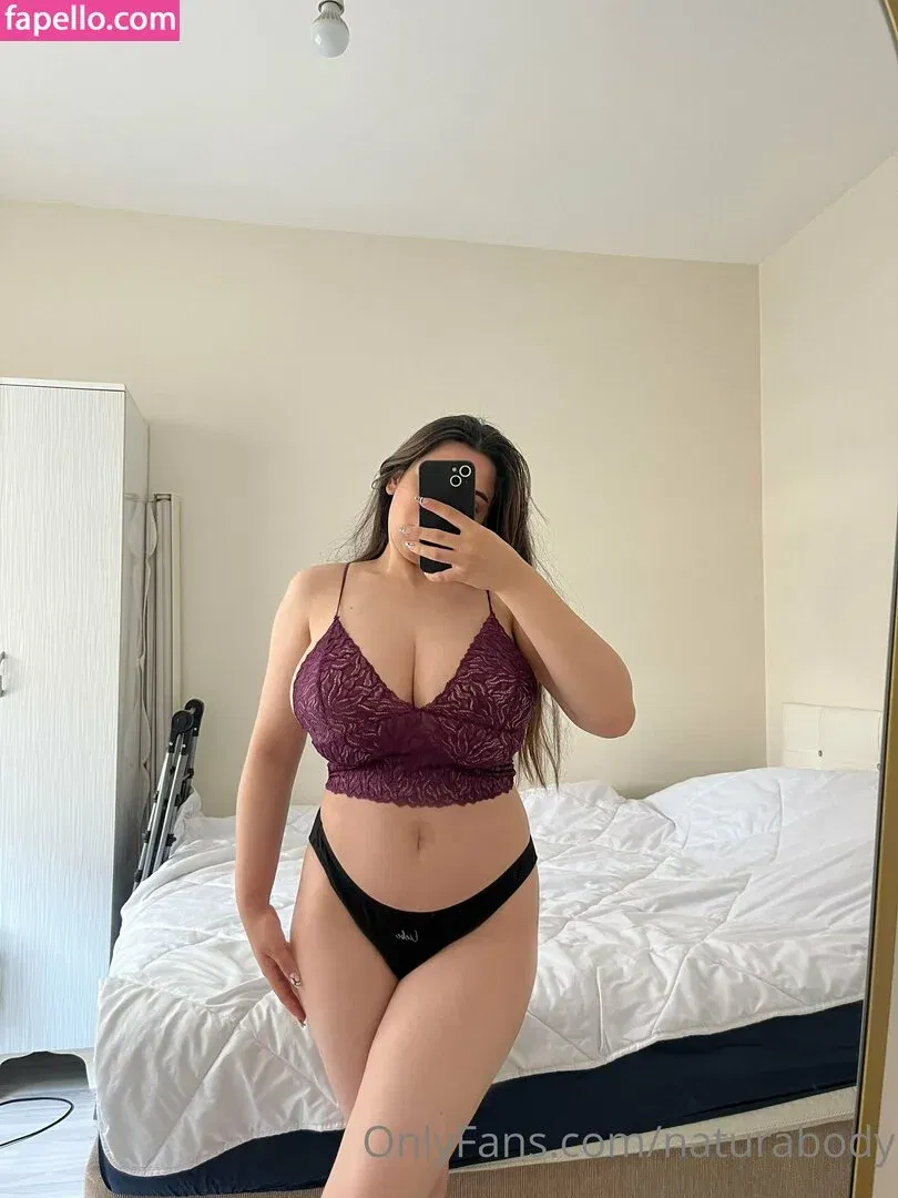 mervedamla Onlyfans Photo Gallery 