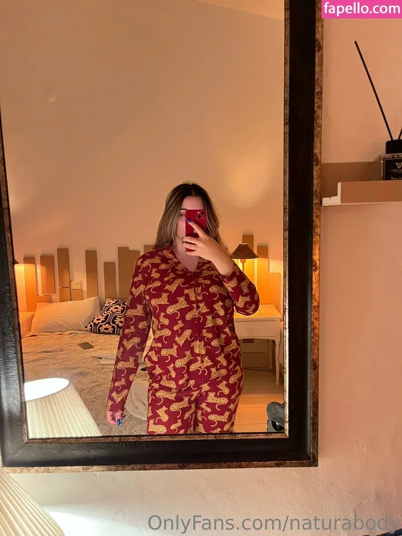 mervedamla Onlyfans Photo Gallery 