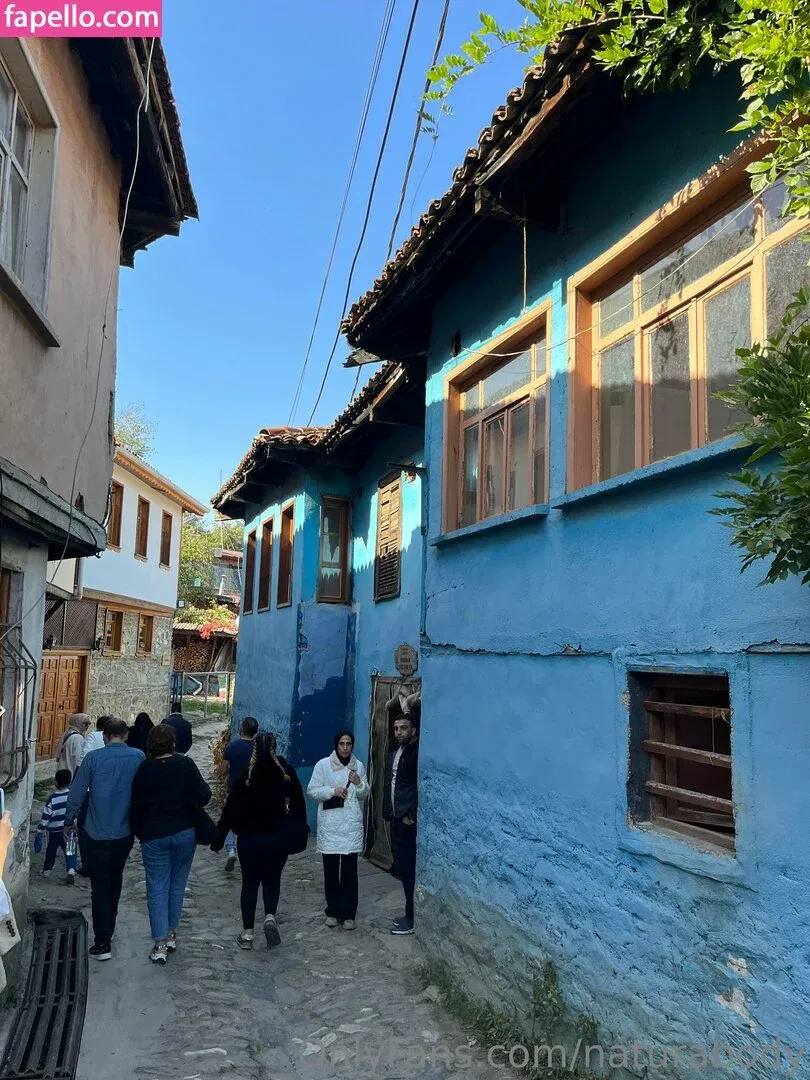 mervedamla Onlyfans Photo Gallery 