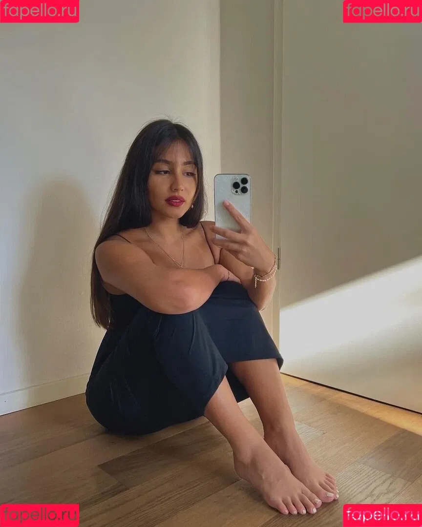 Aurelia Lamprecht Onlyfans Photo Gallery 