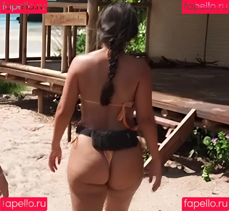 Aurelia Lamprecht Onlyfans Photo Gallery 
