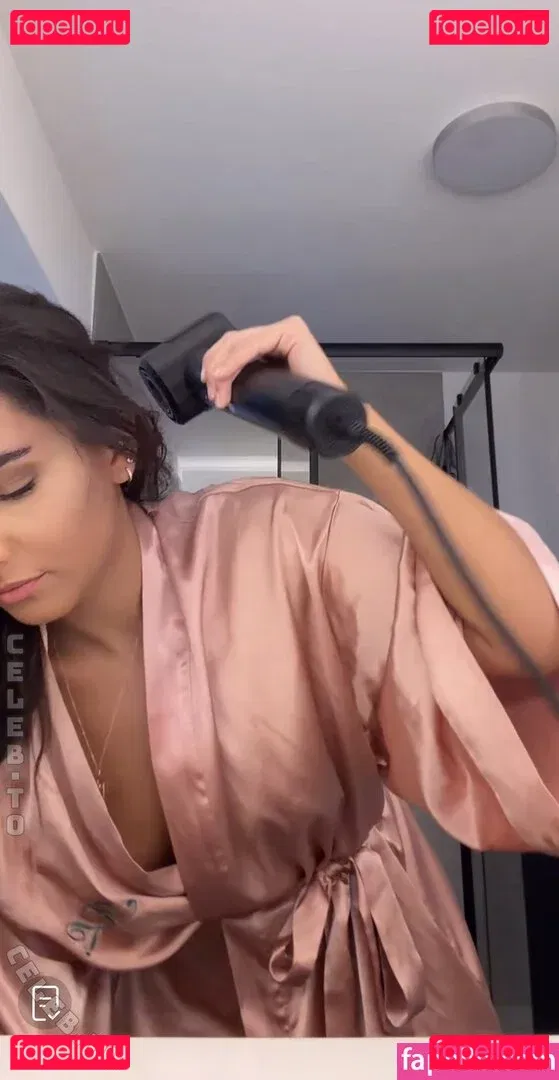 Aurelia Lamprecht Onlyfans Photo Gallery 