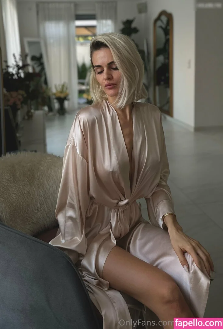 Tinka Wolff Onlyfans Photo Gallery 