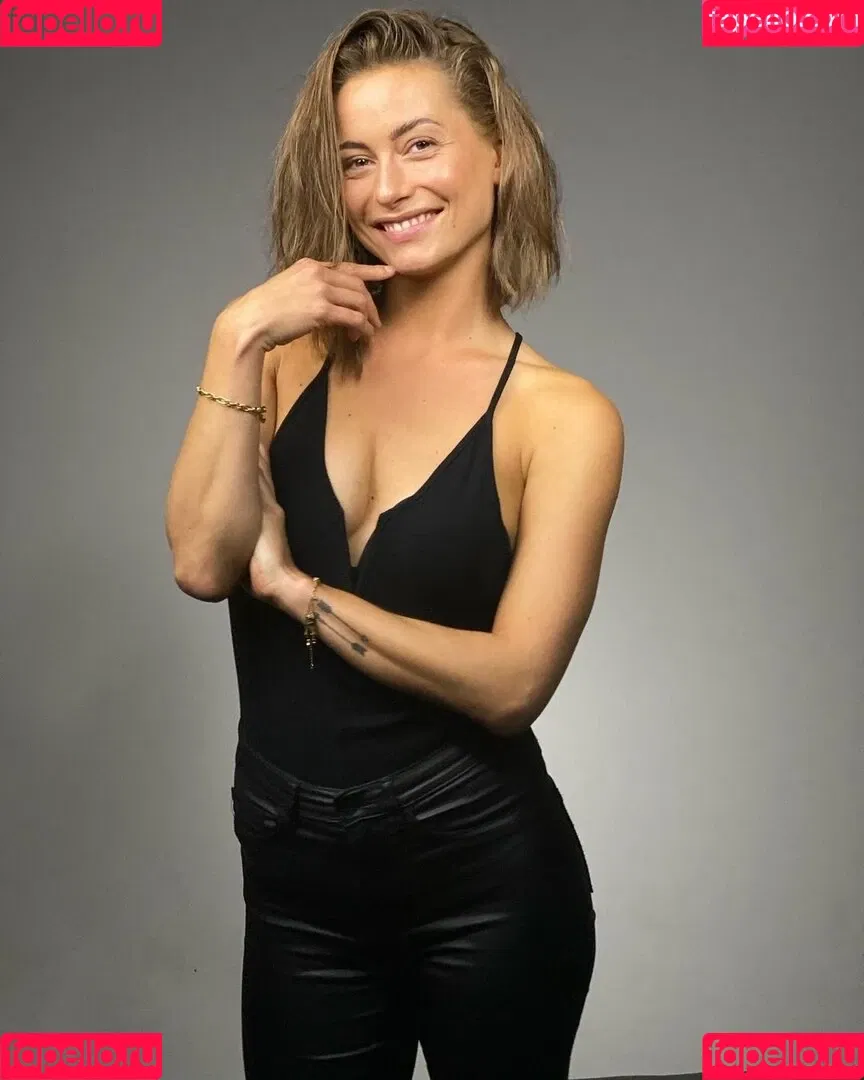 Jennifer Lange Onlyfans Photo Gallery 
