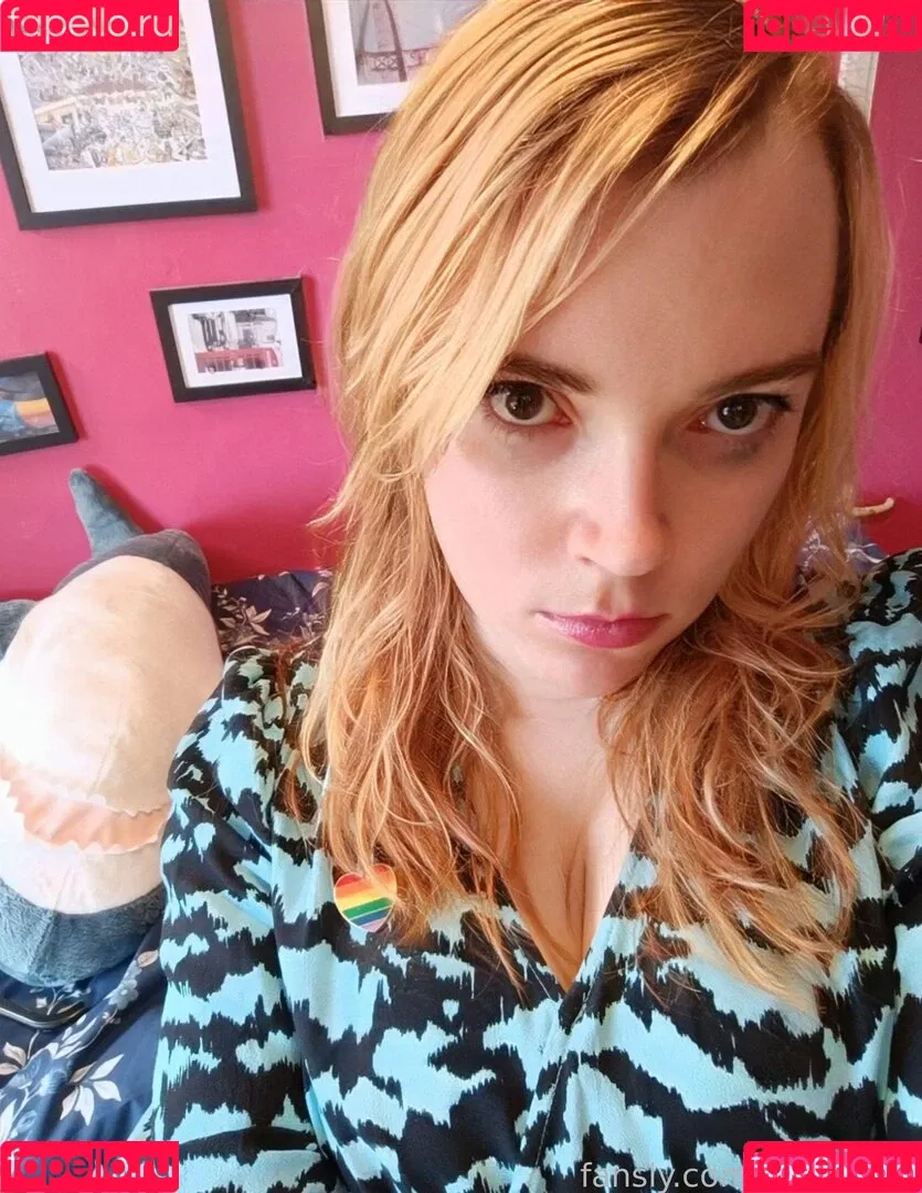 Amypond Onlyfans Photo Gallery 