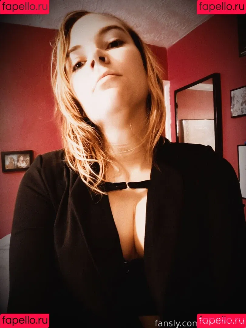 Amypond Onlyfans Photo Gallery 