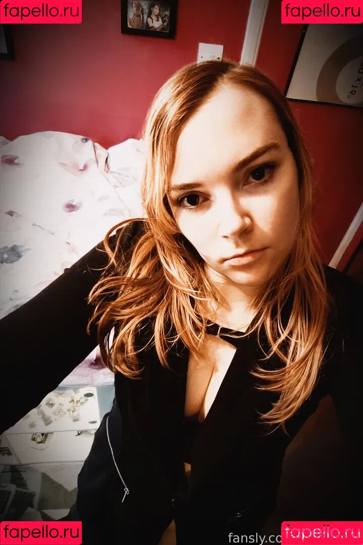 Amypond Onlyfans Photo Gallery 
