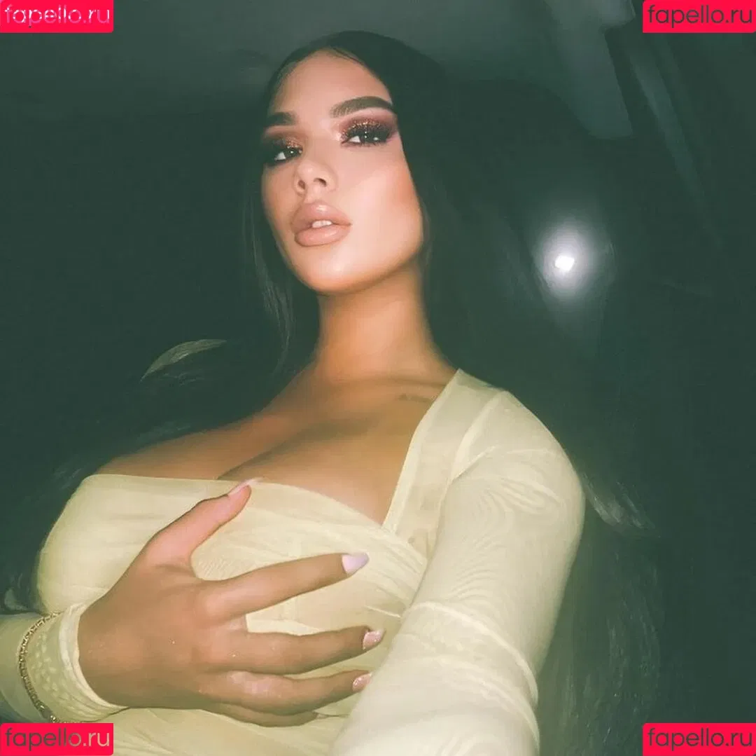 Annaartsv Onlyfans Photo Gallery 