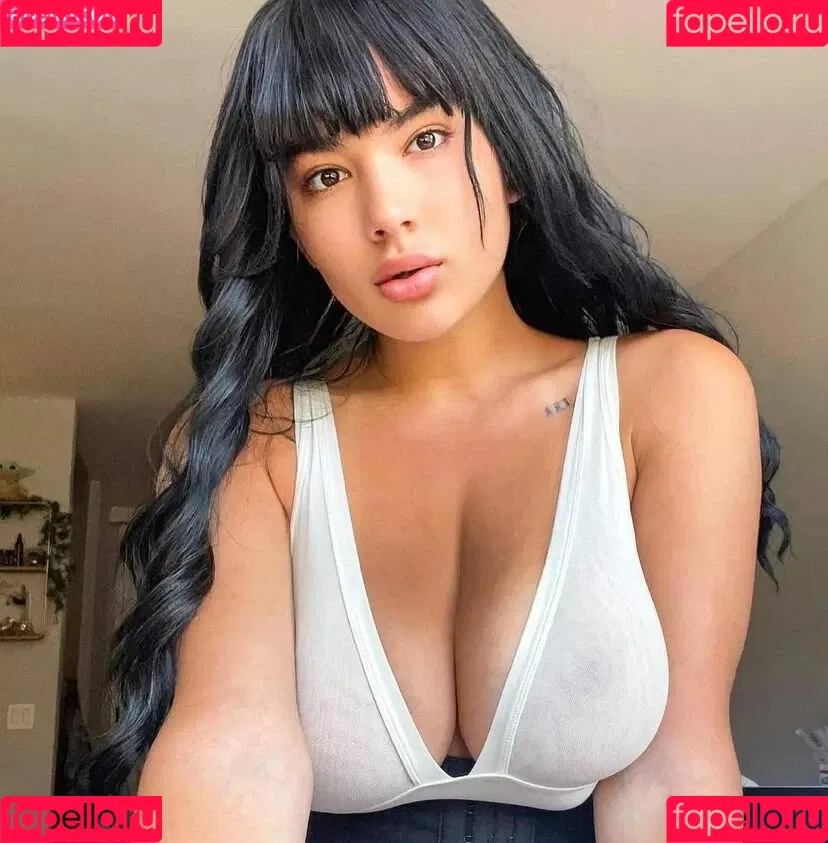 Annaartsv Onlyfans Photo Gallery 
