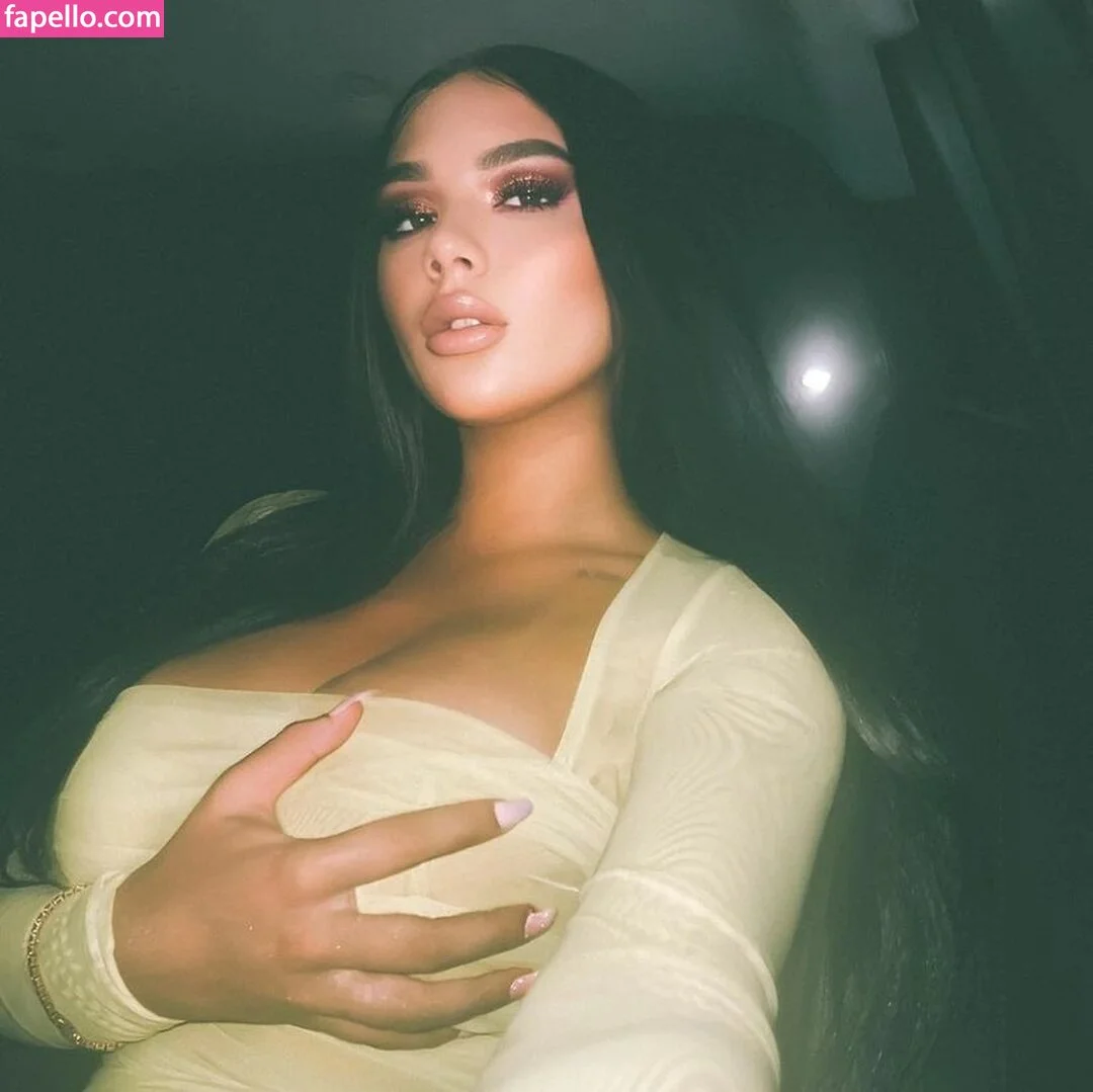 Annaartsv Onlyfans Photo Gallery 