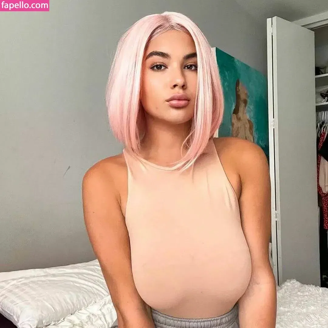 Annaartsv Onlyfans Photo Gallery 