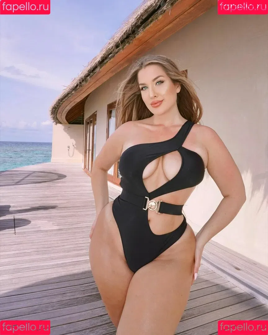 Ariella Eder Onlyfans Photo Gallery 