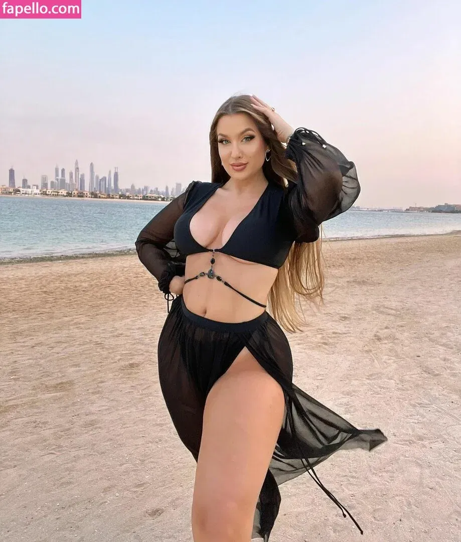 Ariella Eder Onlyfans Photo Gallery 